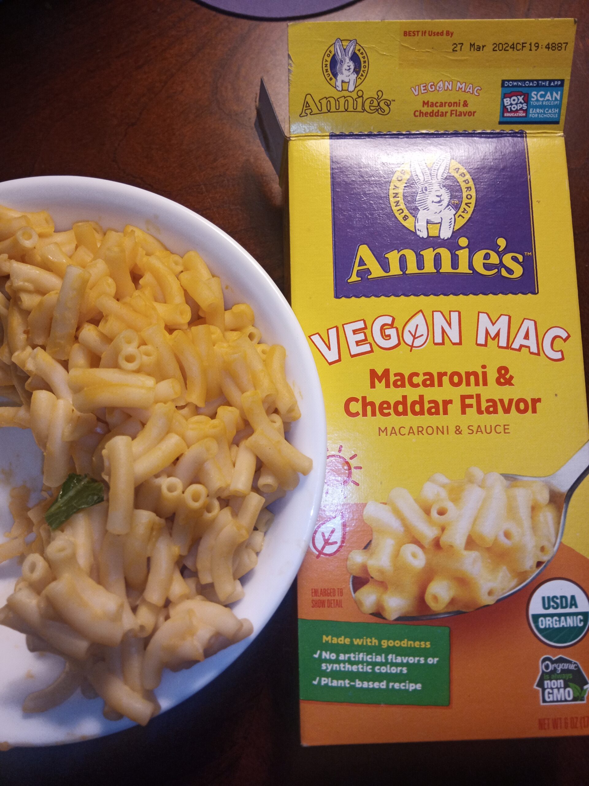 Annie’s “Vegan Mac – Macaroni & Cheddar Flavor”: 4.5/5 yermm Krafty!